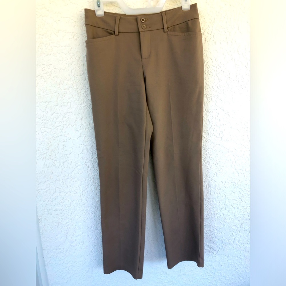 Kaki slacks